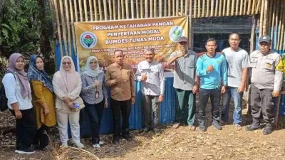 Desa Ujung Karang Realisasikan Program Ketahanan Pangan, 418 Ekor Ayam Petelur Diserahkan