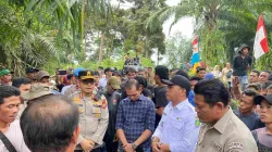 Pemkab dan Forkopimda Bengkulu Tengah Tinjau Pemortalan Jalan Menuju PT. RAA